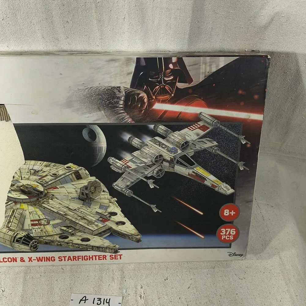 Star Wars Millennium Falcon & X Wing Starfighter Set 8+ Yrs 376 Pieces Model Kit